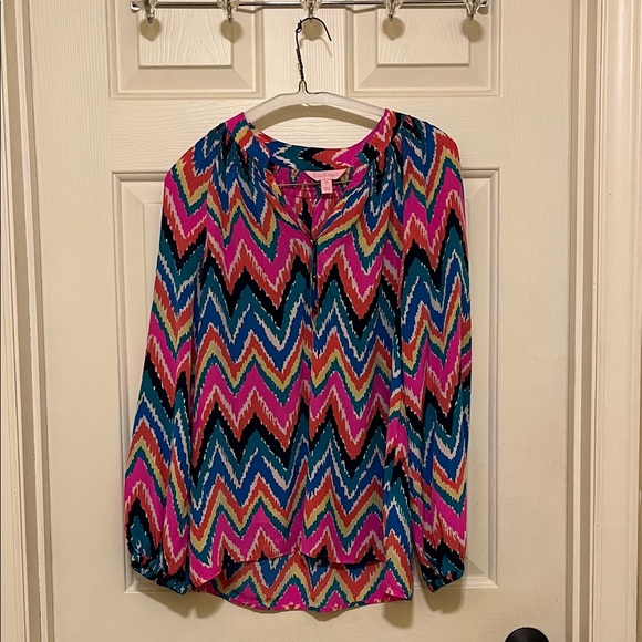 Lilly Pulitzer Tops - Lilly Pulitzer Vibrant Zigzag Blouse